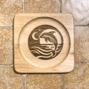 コースター　木製　イルカ（夜の海）